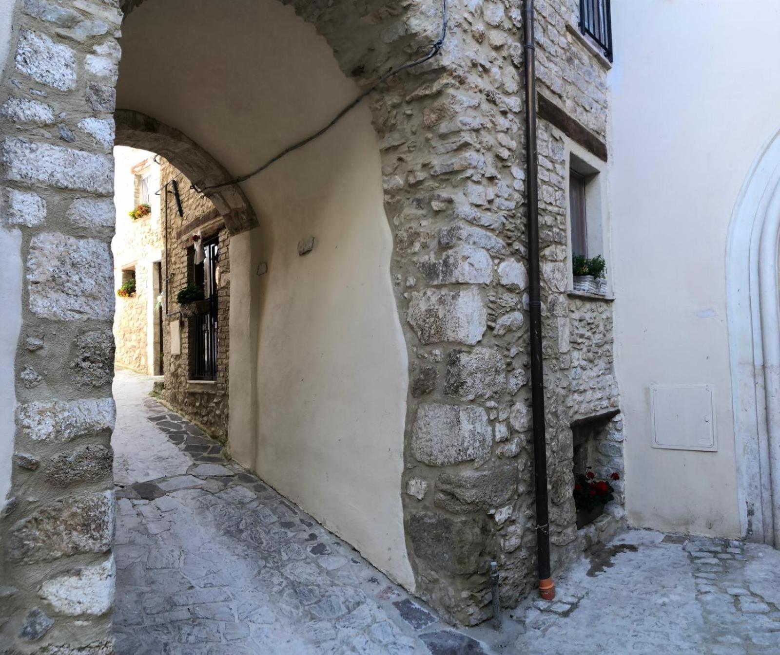 Casa Vacanze Margiu Pater Domus Goriano Sicoli Kültér fotó